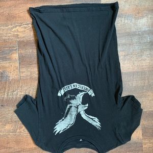 Men’s AE shirt